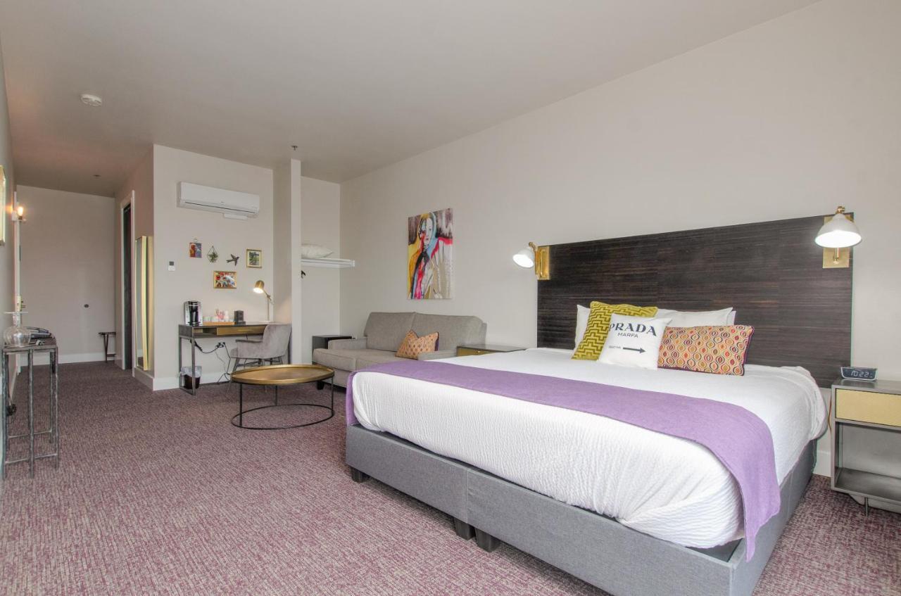 The Dundee - A Trace Hotel Экстерьер фото