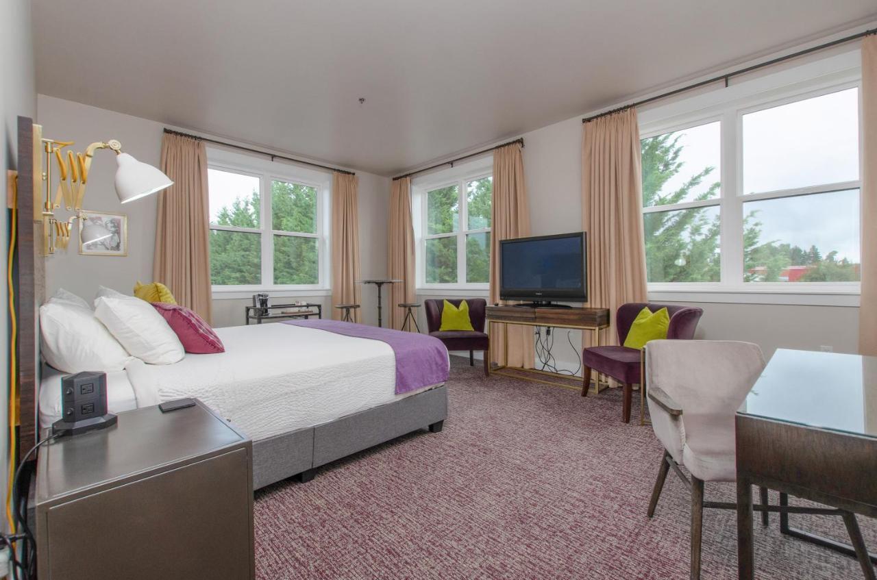 The Dundee - A Trace Hotel Экстерьер фото