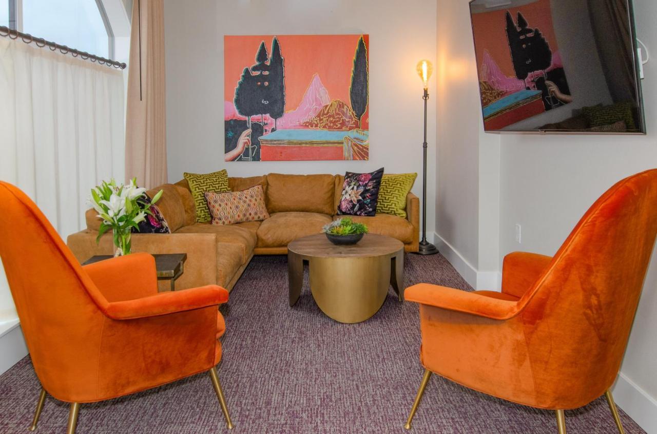 The Dundee - A Trace Hotel Экстерьер фото