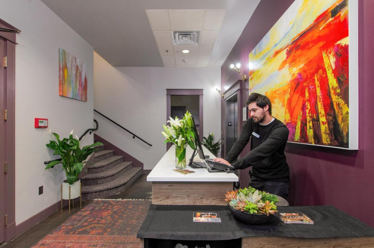 The Dundee - A Trace Hotel Экстерьер фото